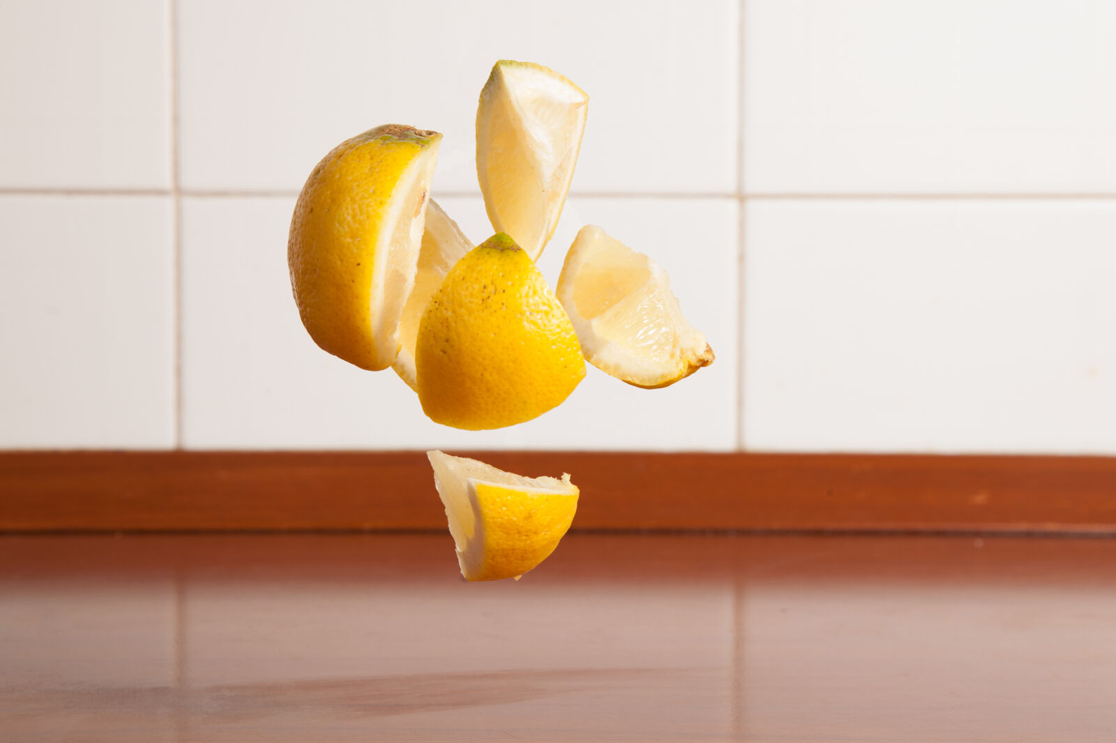 Canon EF 24-105mm F4L IS USM sample photo. Cooking, eat, floating, flying photography