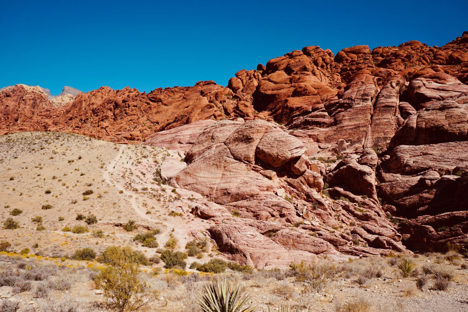 Sony a6000 + Sony E 18-55mm F3.5-5.6 OSS sample photo. Desert, rocks, mountain photography