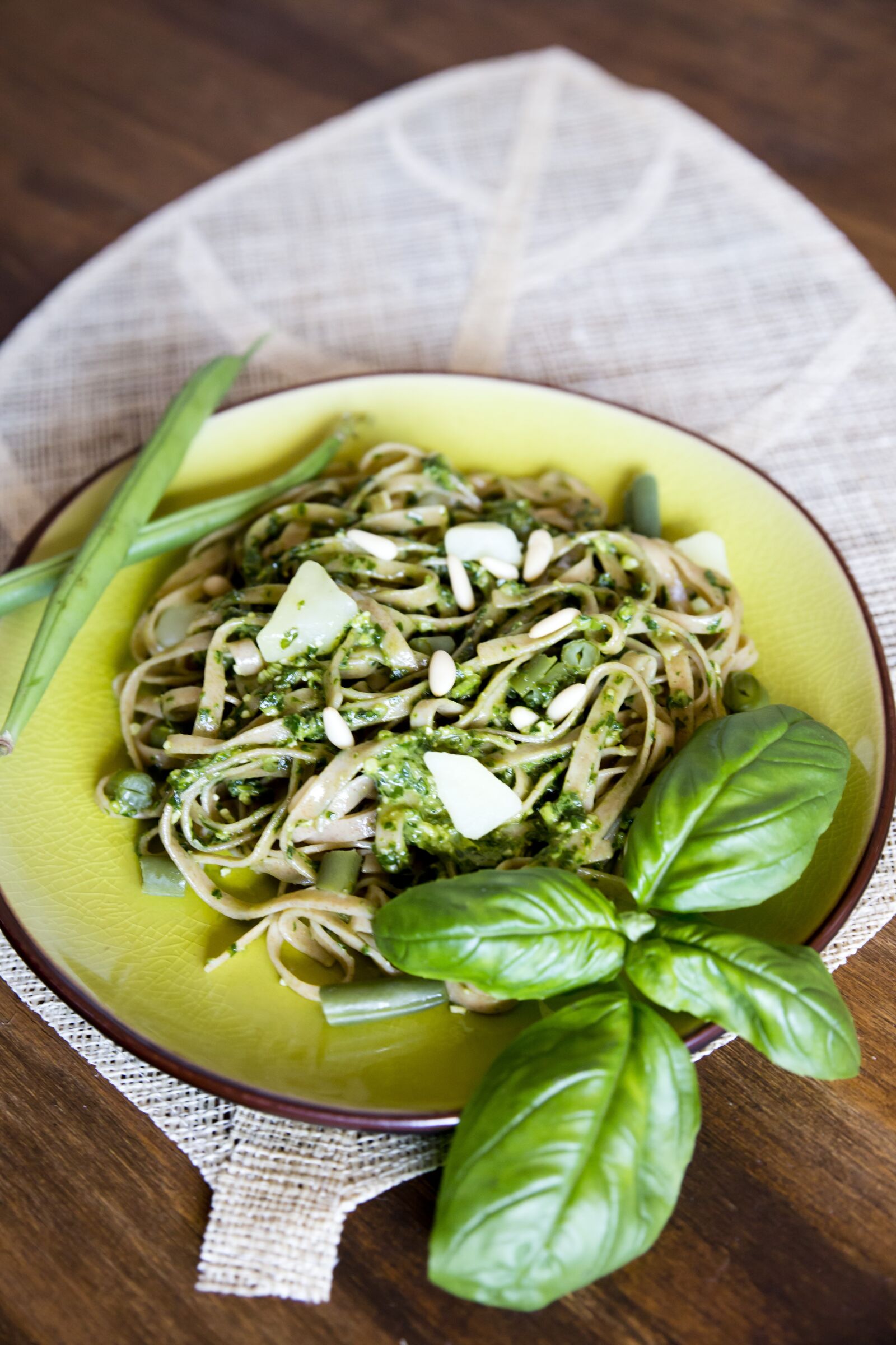 Canon EOS 5D Mark III sample photo. Food, pasta, pesto photography