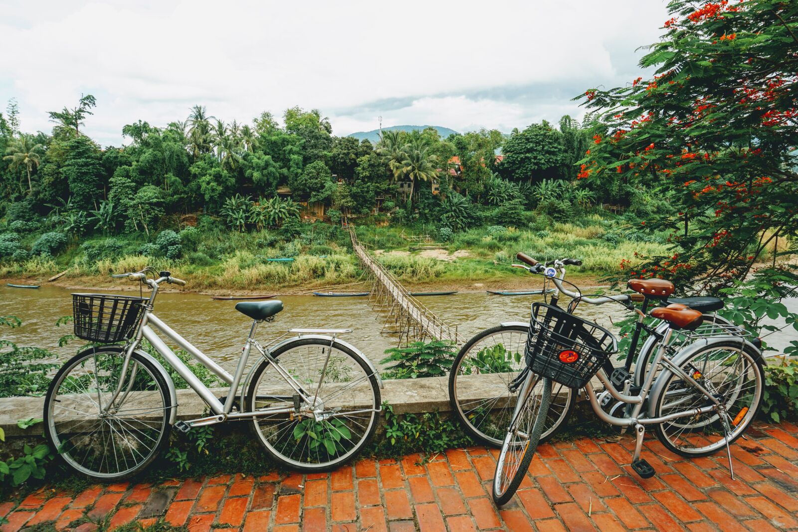 Sony a6000 sample photo. Laos, bicycle, luang prabang photography