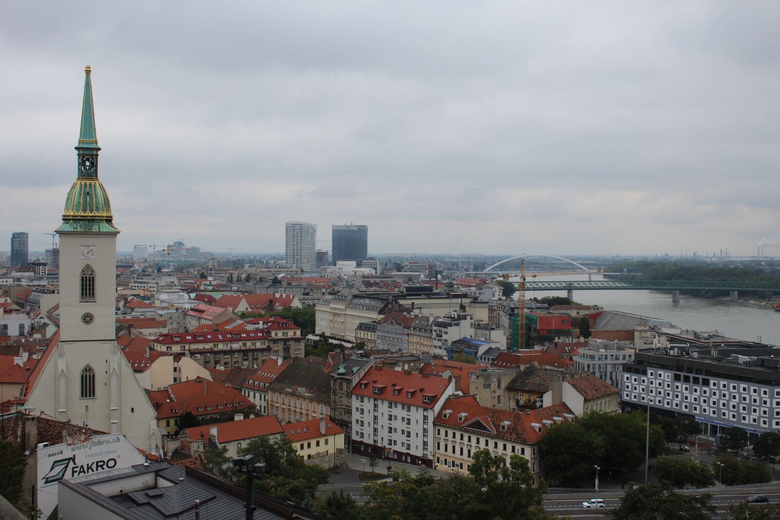 Canon EOS 1200D (EOS Rebel T5 / EOS Kiss X70 / EOS Hi) sample photo. City, architecture, cityscape photography