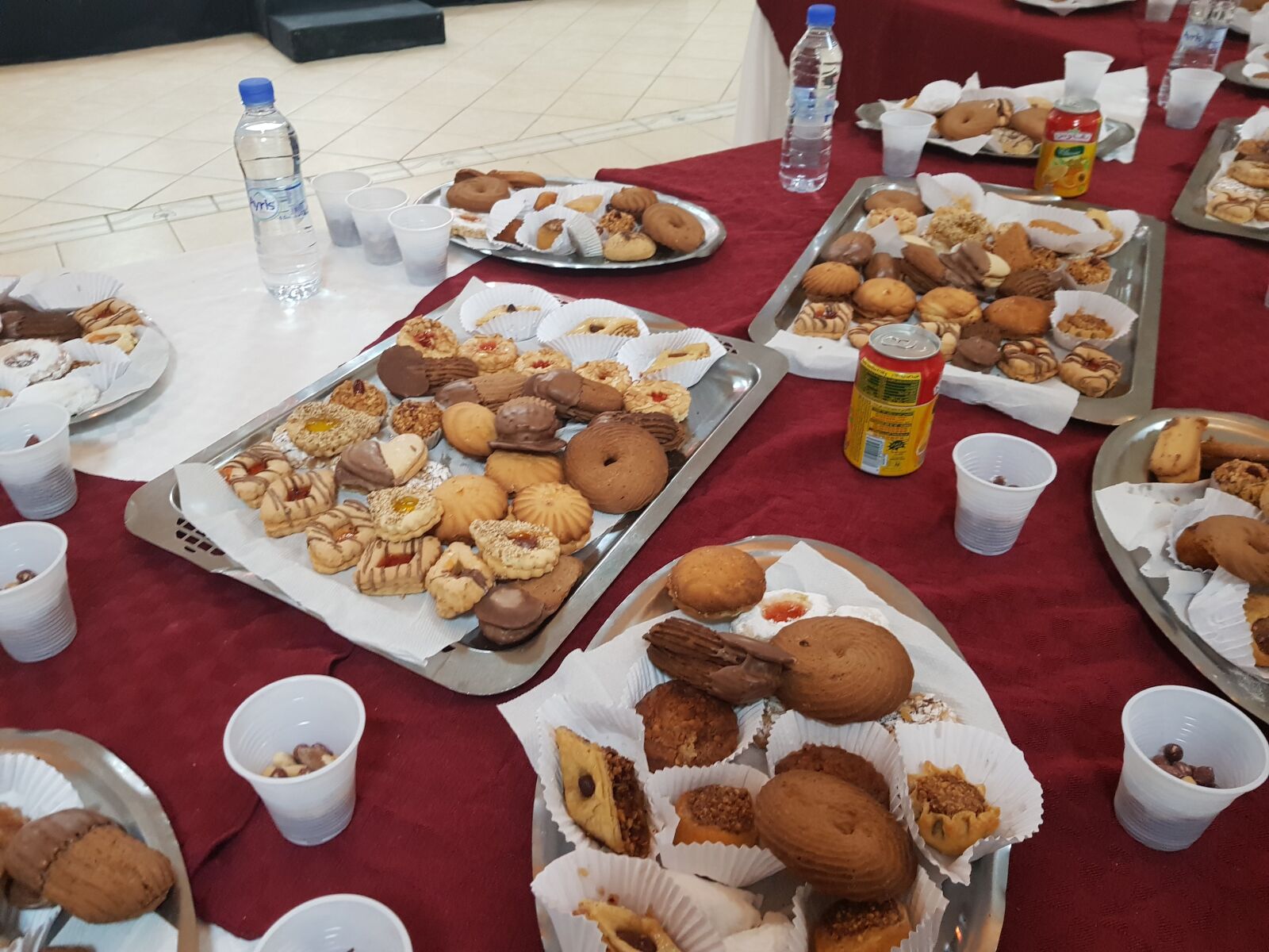 Samsung Galaxy S8+ sample photo. Cookies, cakes, petits fours photography
