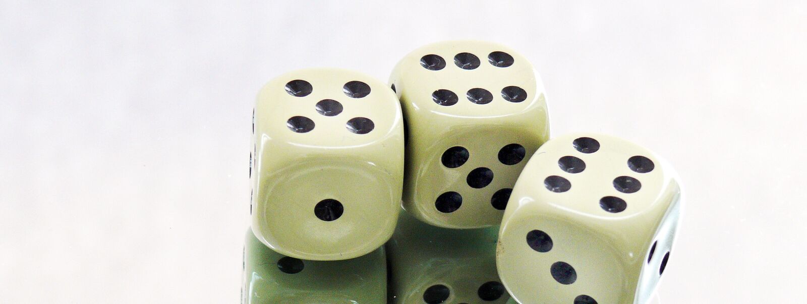Leica V-LUX 1 sample photo. Cube, craps, lucky dice photography