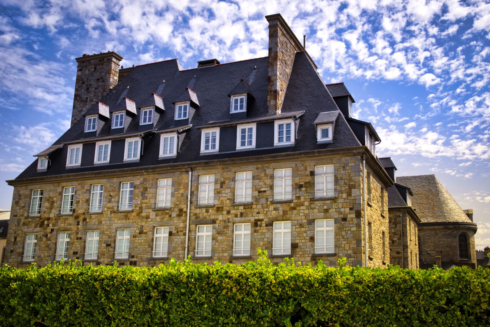Pentax K-1 Mark II sample photo. Building, house, architecture photography