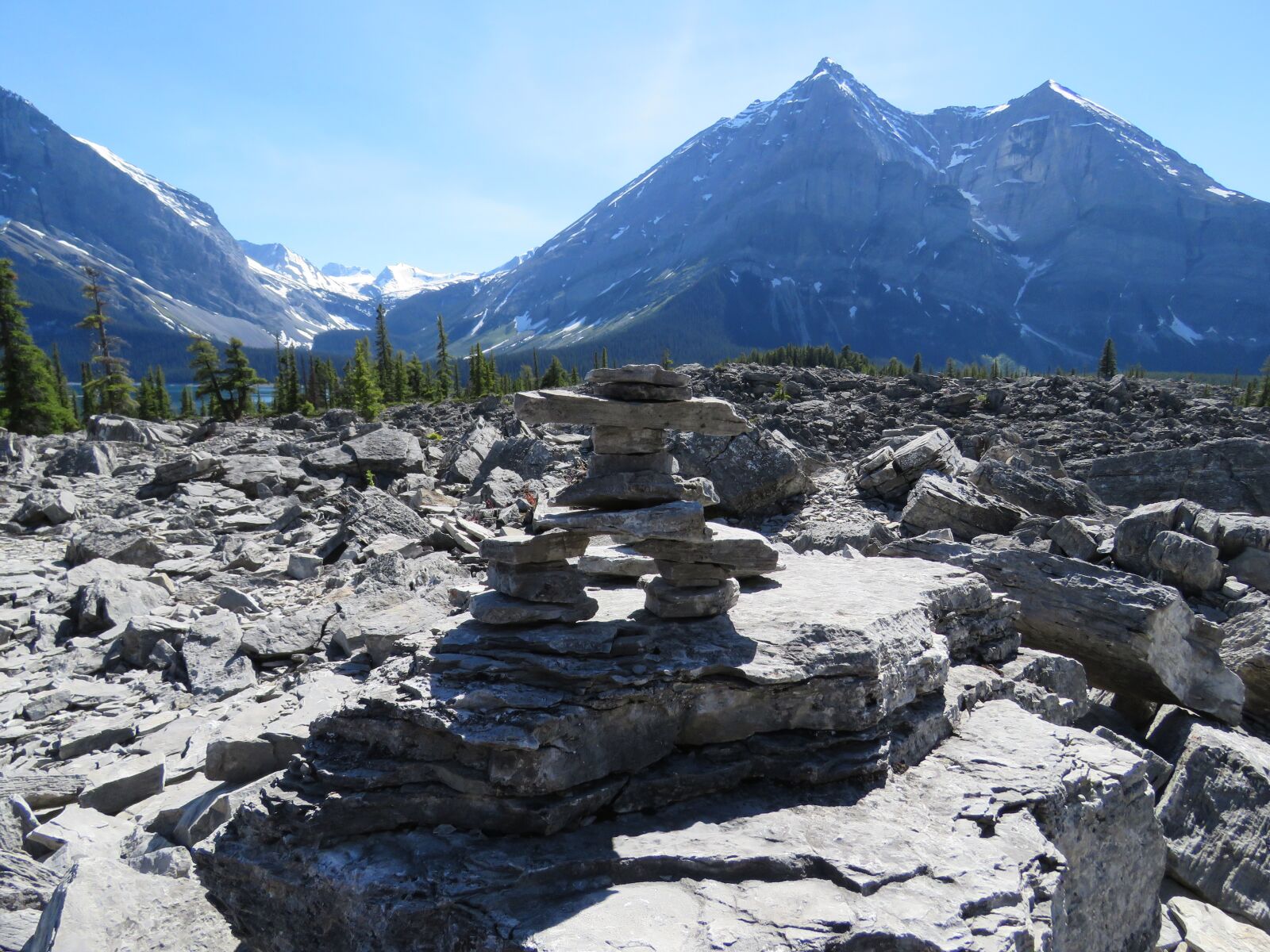Canon PowerShot SX60 HS sample photo. Inukshuk, inuit, rocky mountains photography