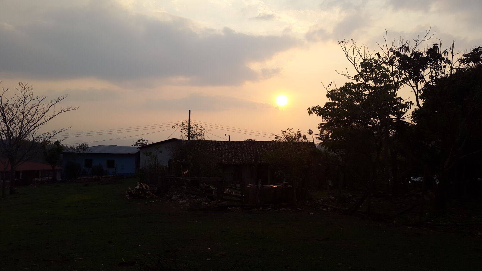 Samsung Galaxy S5 sample photo. Atardecer, farmer, honduras, laborsita photography