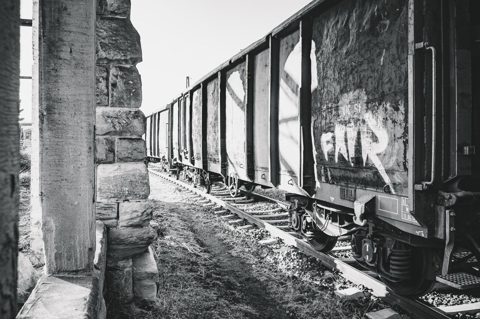 Fujifilm X-E1 sample photo. Wagon, train, compartment photography