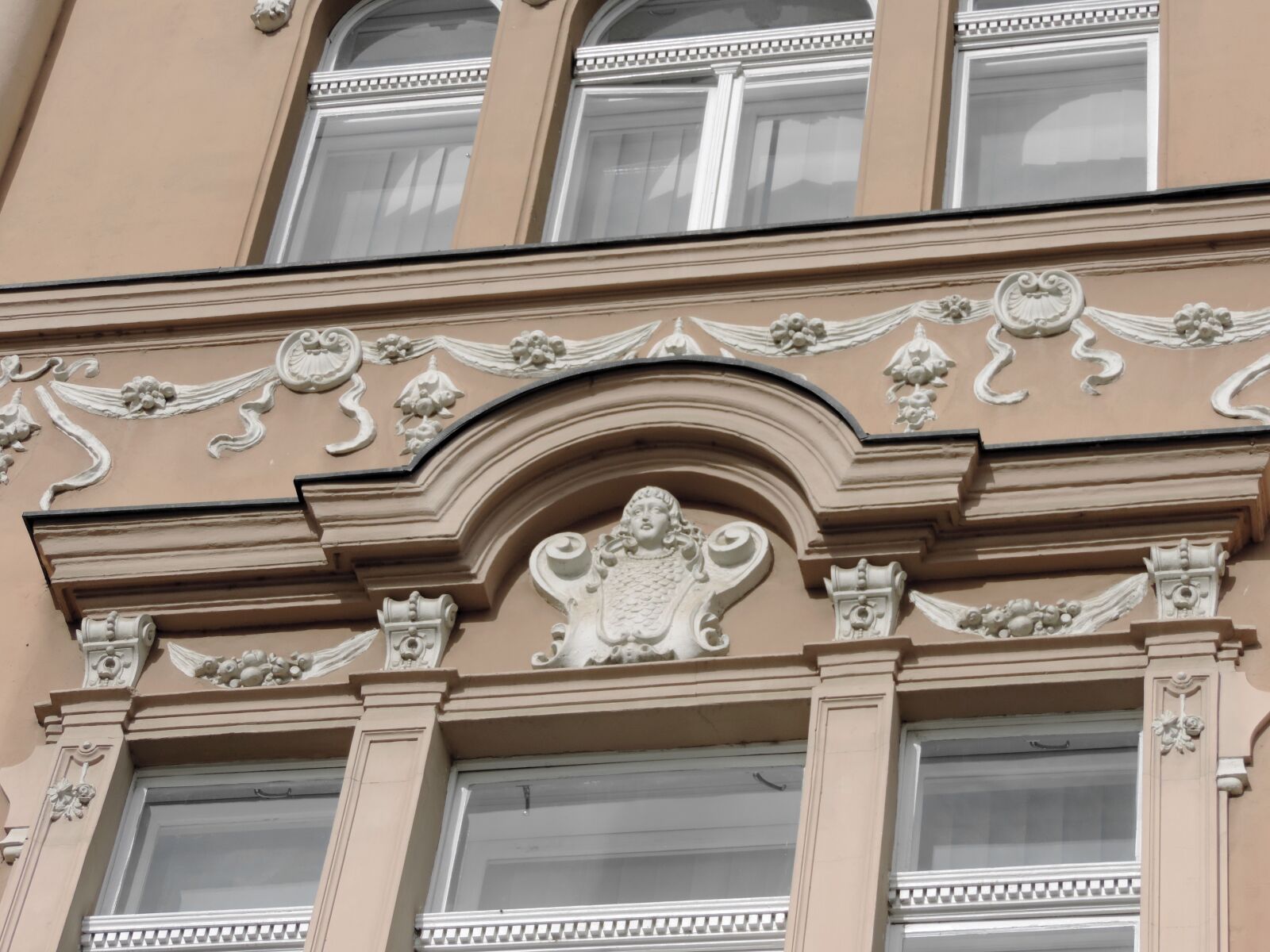 Nikon Coolpix P520 sample photo. Architecture, facade, building, window photography