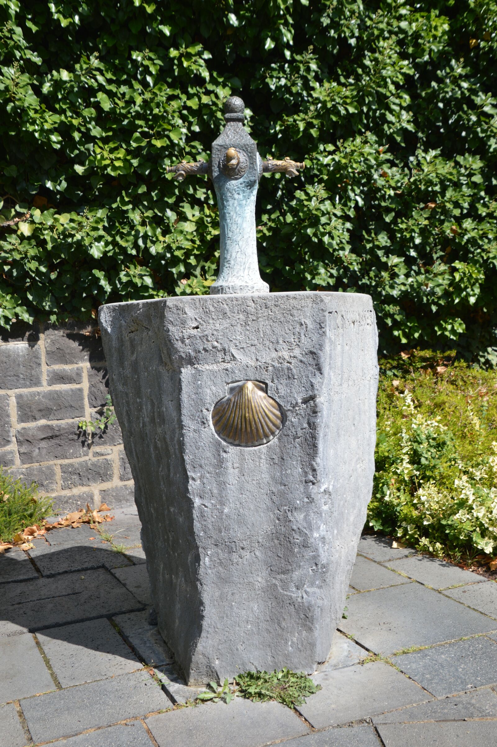 Nikon D3200 sample photo. Fountain, drinking water, water photography