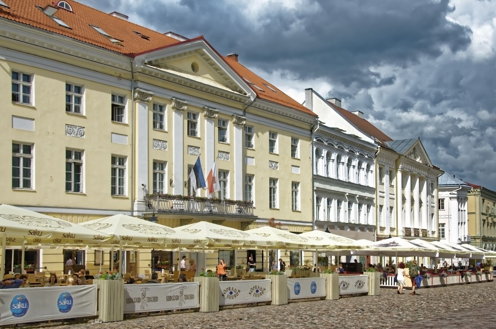 Nikon D7000 sample photo. Estonia, tartu, town hall photography