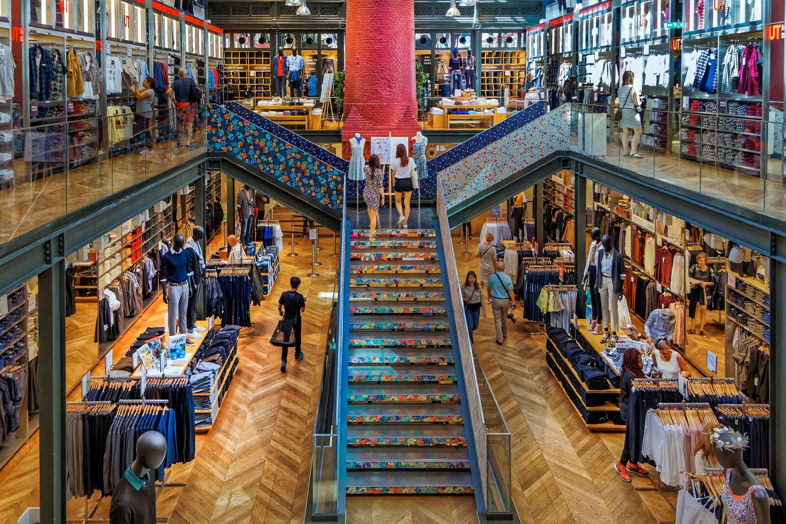 Canon EOS 80D sample photo. Paris, store, tourism photography