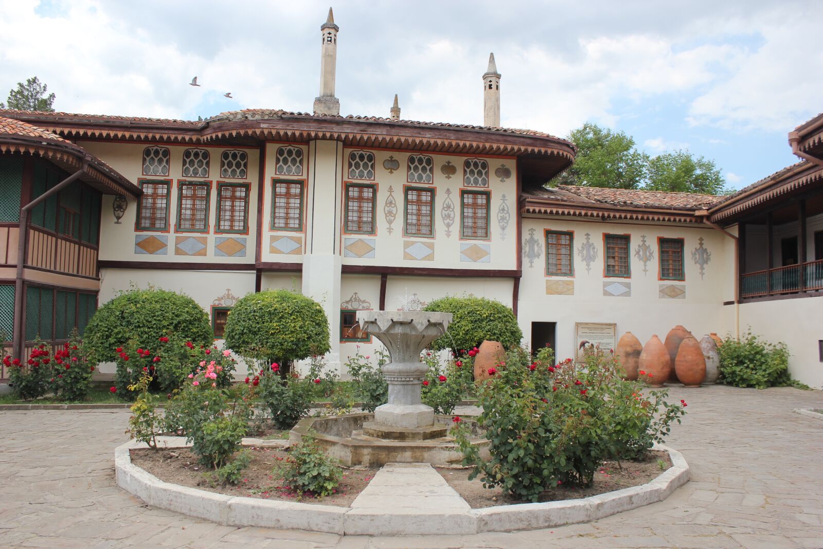 Canon EOS 550D (EOS Rebel T2i / EOS Kiss X4) sample photo. The khan's palace, crimea photography
