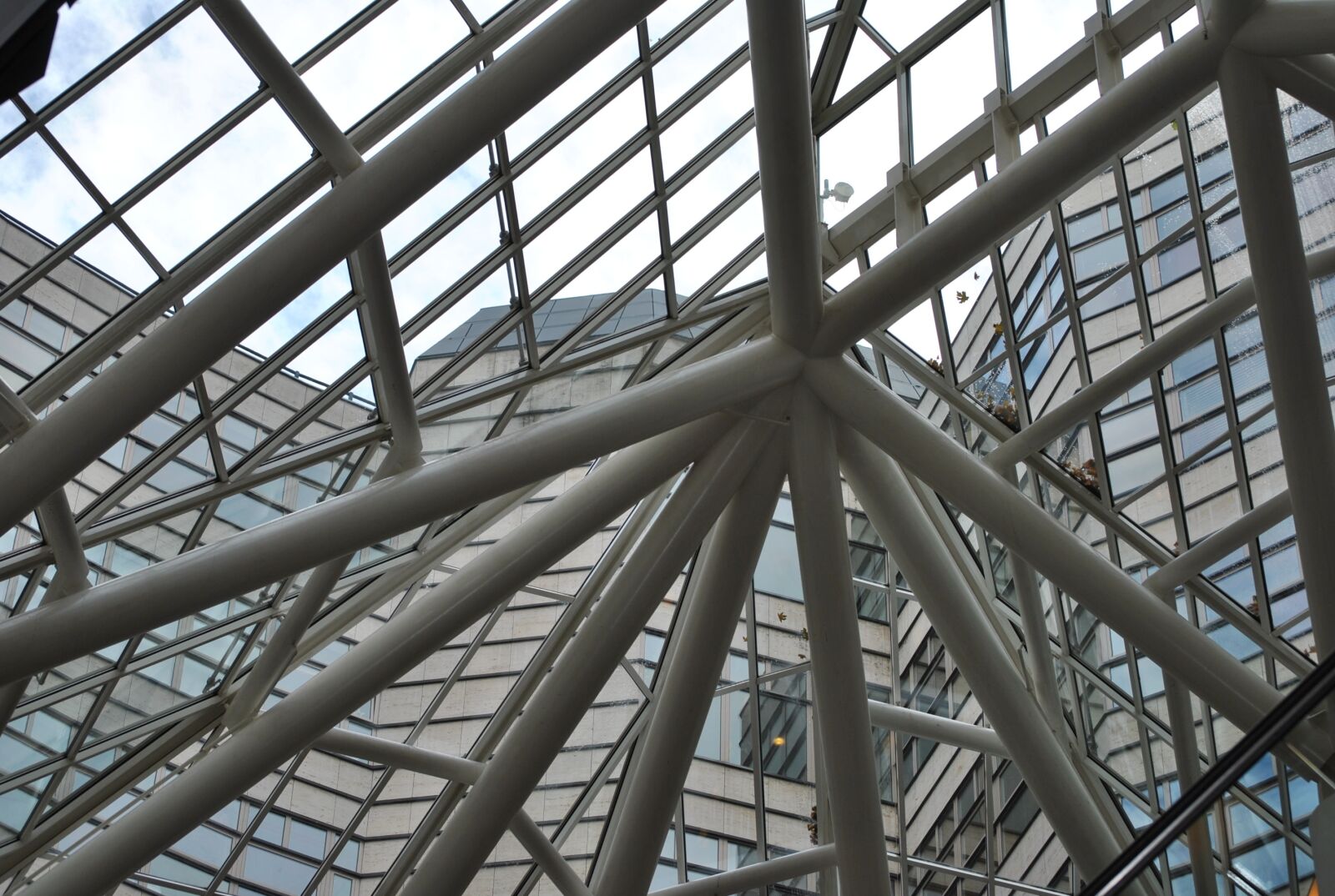 Nikon D3000 sample photo. Berlin, roof, glass roof photography