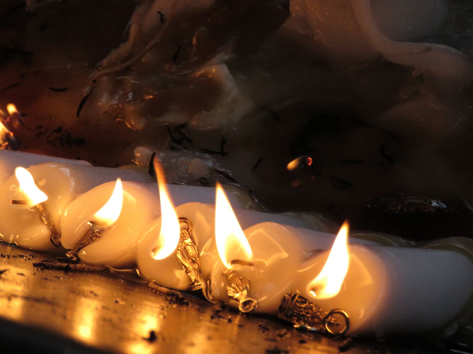 Canon PowerShot SX60 HS sample photo. Fire, burning candles, flame photography
