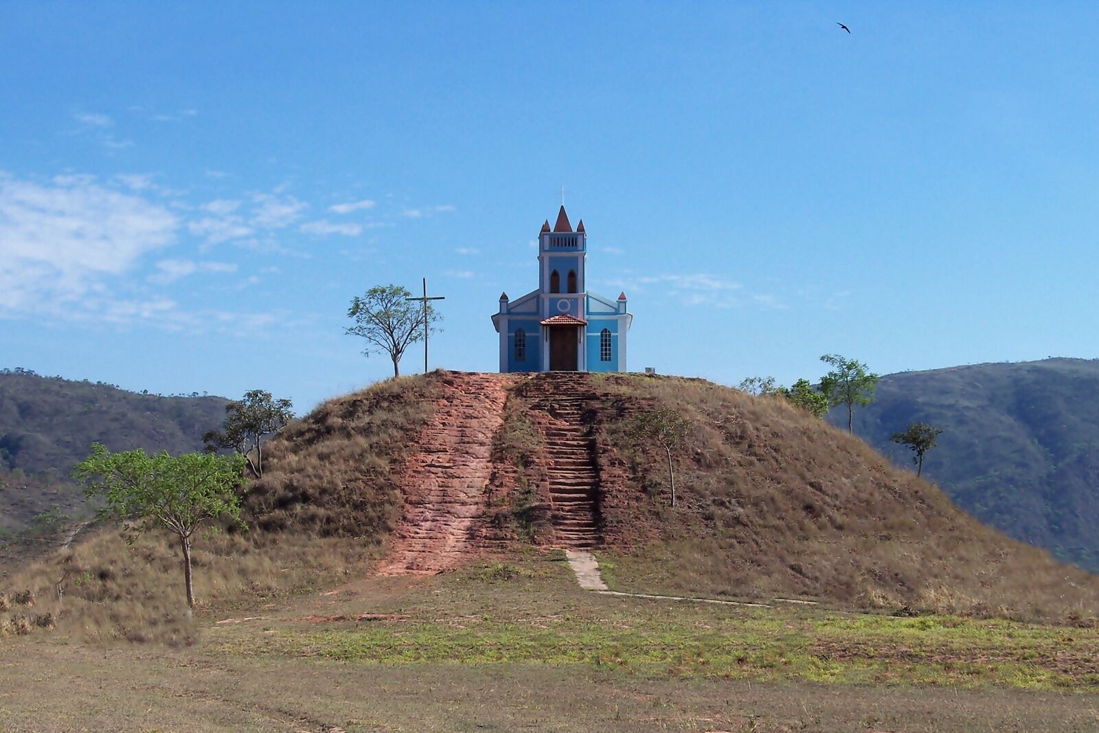 Kodak EasyShare Z915 sample photo. Church, mountain, temple photography
