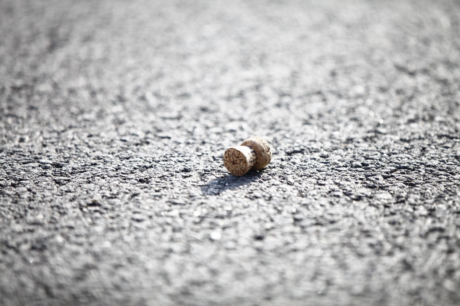 Canon EOS 5D Mark II sample photo. Cork, champagne, plug photography