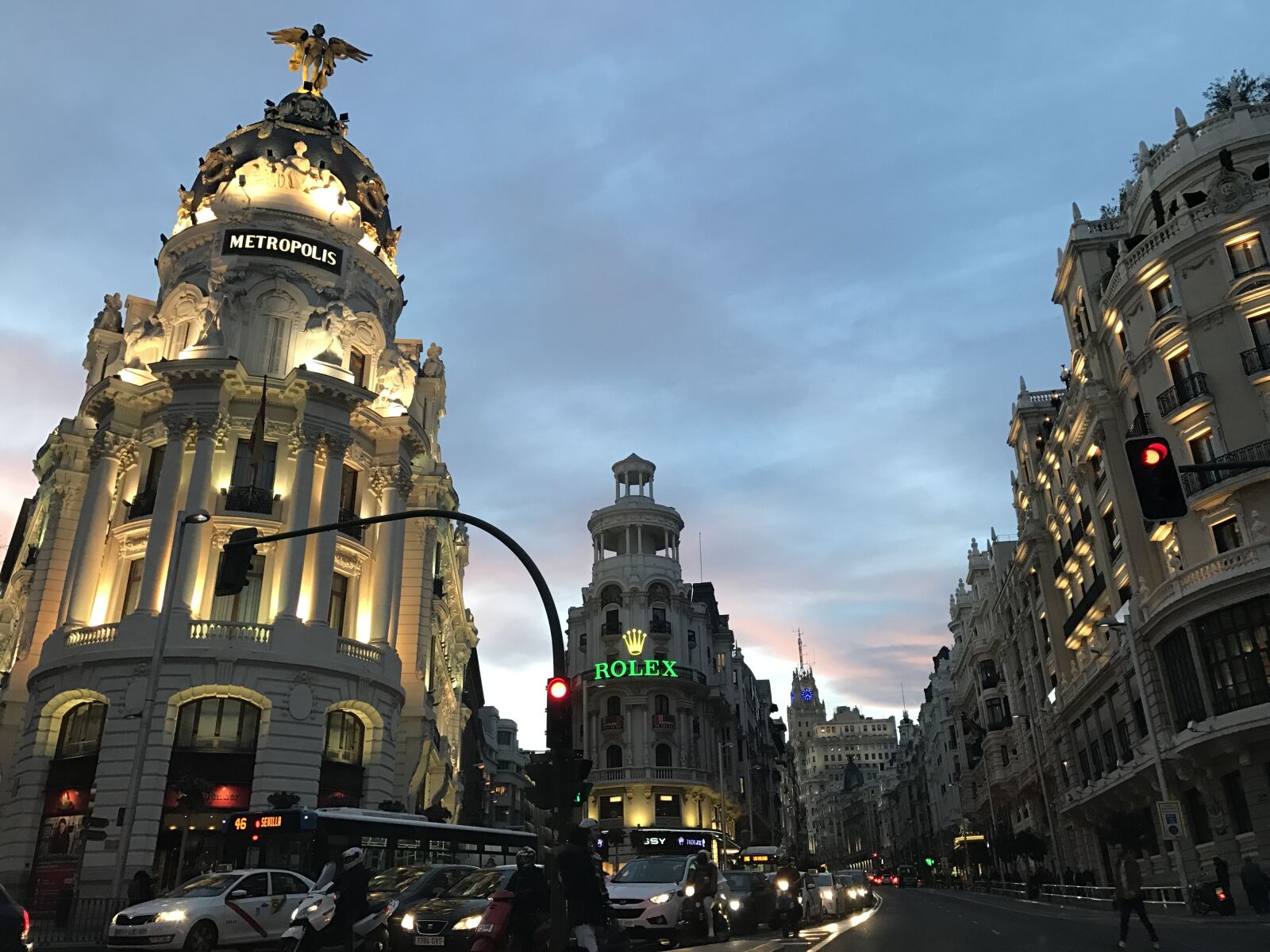 Apple iPhone 7 sample photo. Madrid, sunset, rush city photography