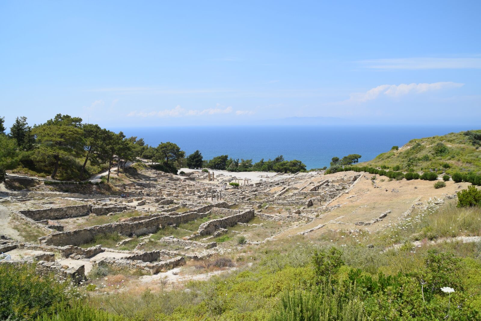 Nikon D5300 sample photo. Sea, ruins, rock photography