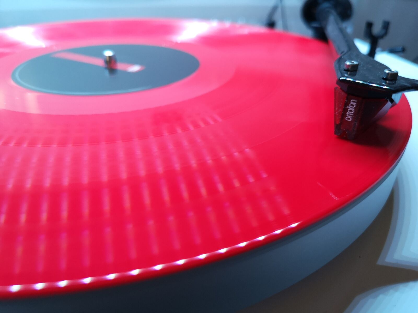 HUAWEI CLT-L09 sample photo. Vinyl, turntable, dish photography