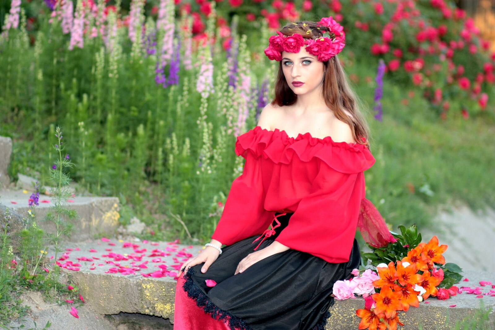 Canon EOS 450D (EOS Rebel XSi / EOS Kiss X2) sample photo. Girl, flowers, wreath photography