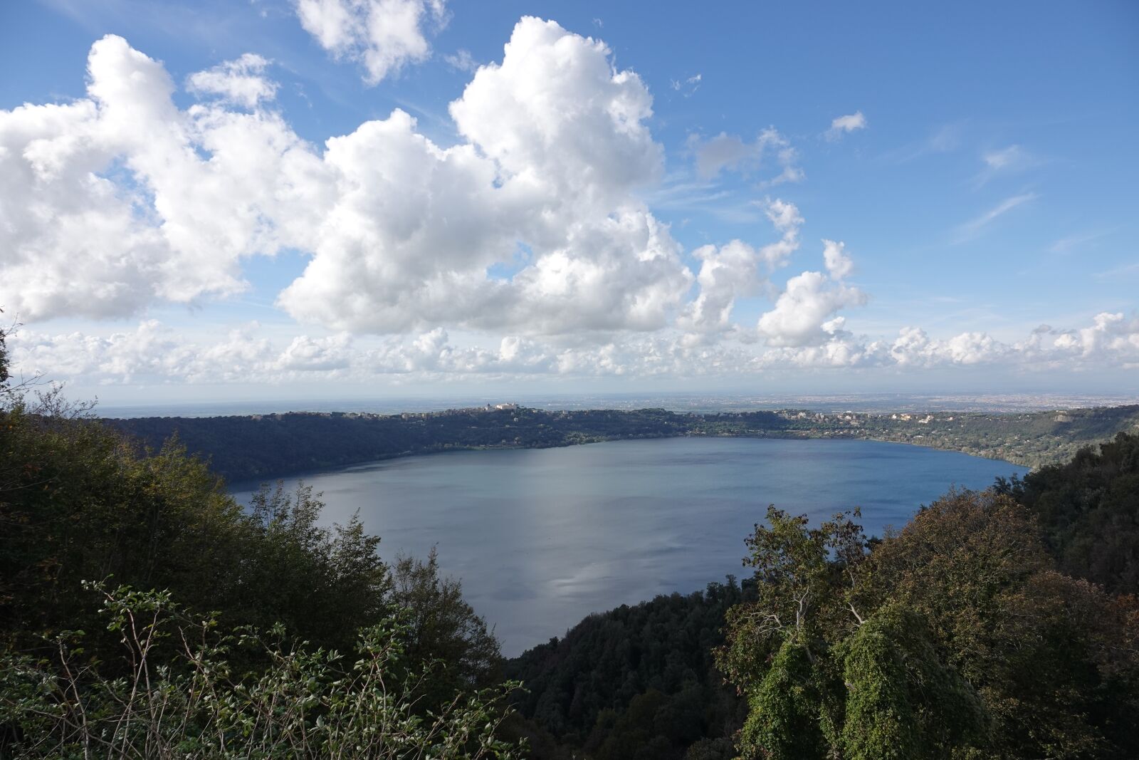 Sony Cyber-shot DSC-RX10 IV sample photo. Lake, albano, rome photography