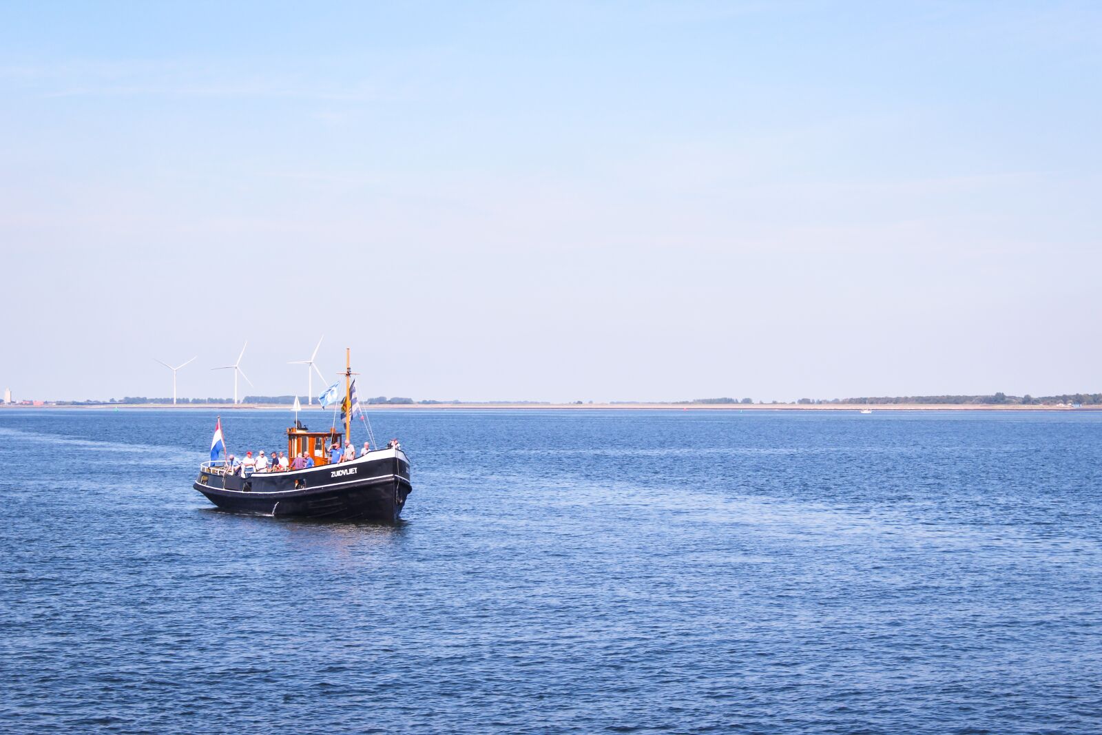 Canon EOS 1200D (EOS Rebel T5 / EOS Kiss X70 / EOS Hi) sample photo. Zealand, water, boat photography