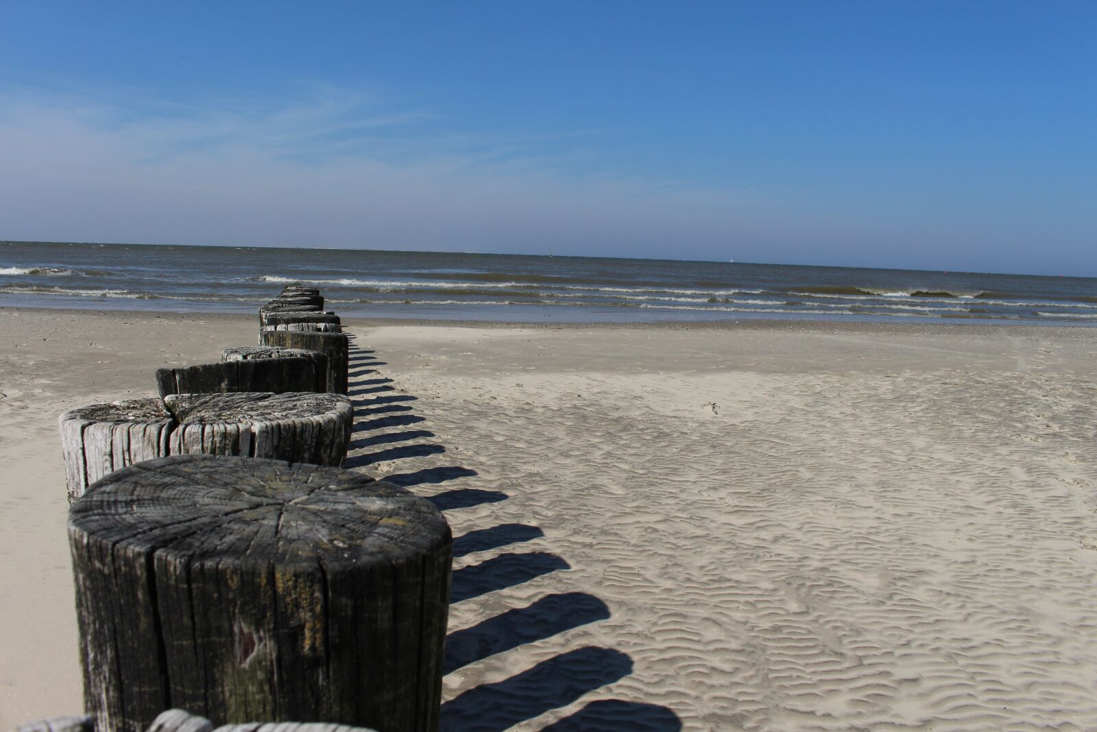 Canon EOS 700D (EOS Rebel T5i / EOS Kiss X7i) sample photo. Beach, ameland, hollum photography