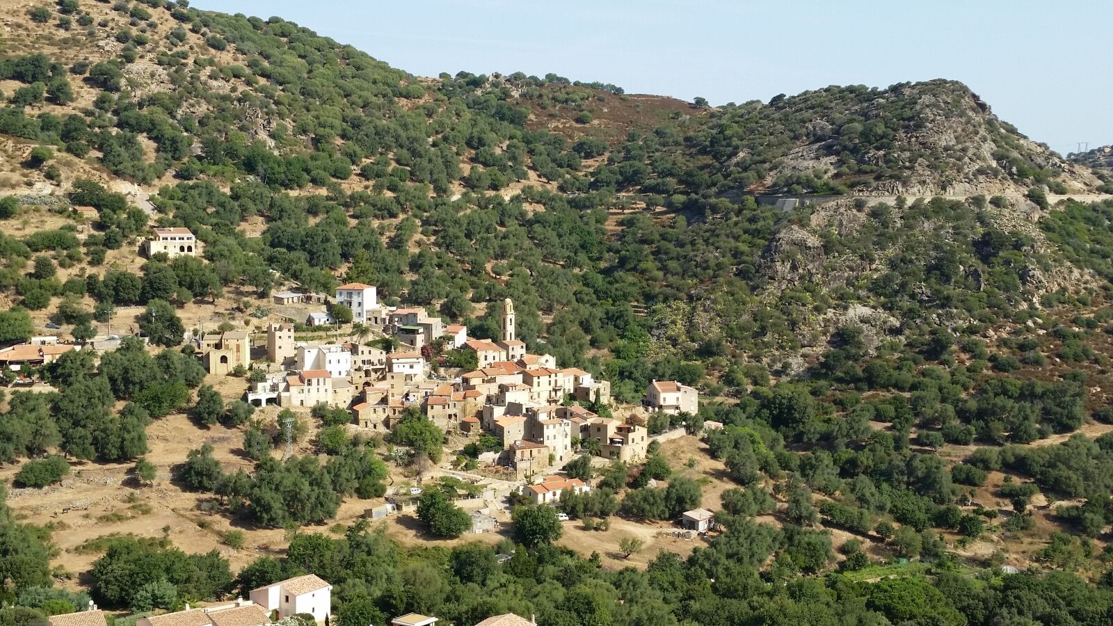 Samsung Galaxy S5 sample photo. Occiglioni, village, corsican photography