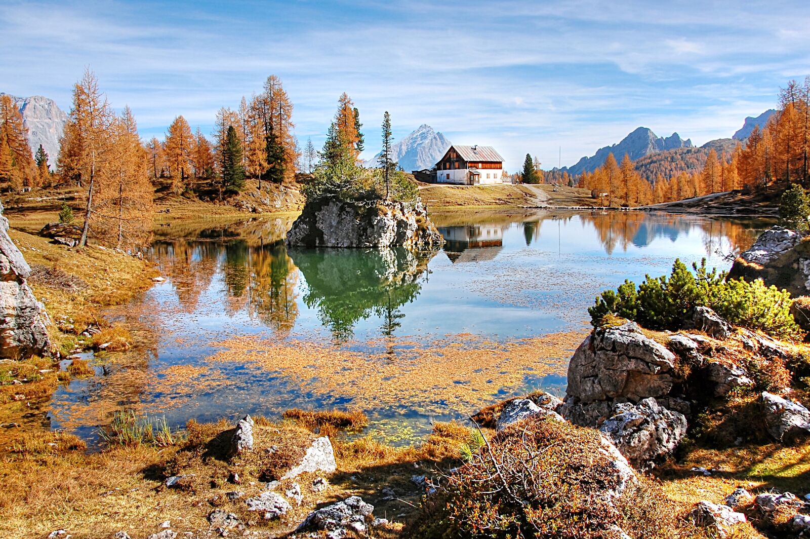Nikon D40 sample photo. Croda da lago, dolomites photography