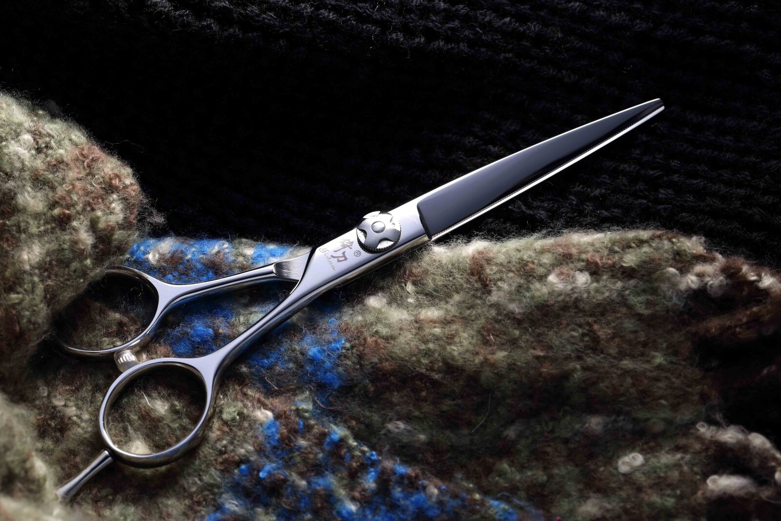Canon EF 100mm F2.8L Macro IS USM sample photo. Scissors, buy scissors, buy photography