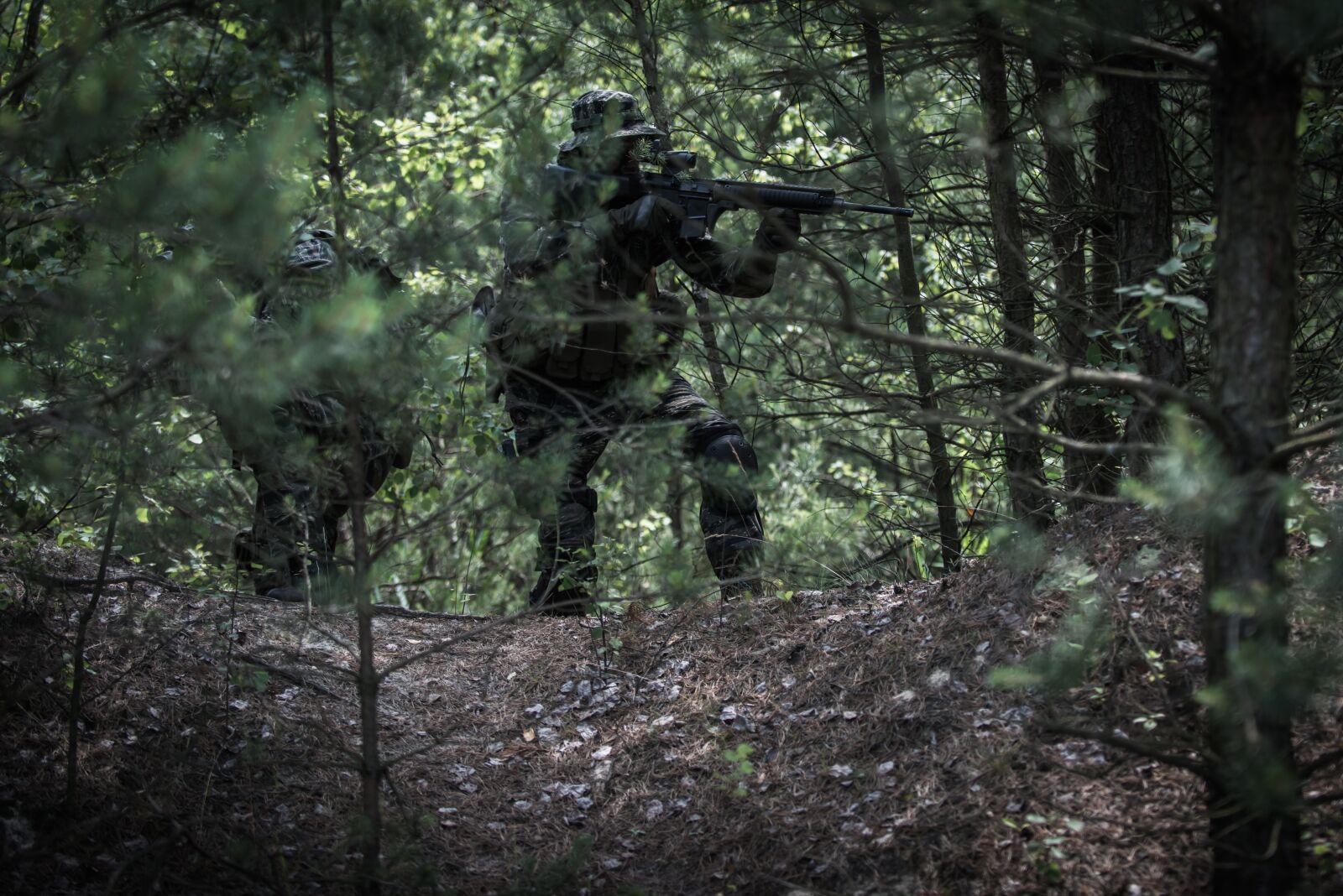 Nikon D800 sample photo. Soldier, the war, the photography