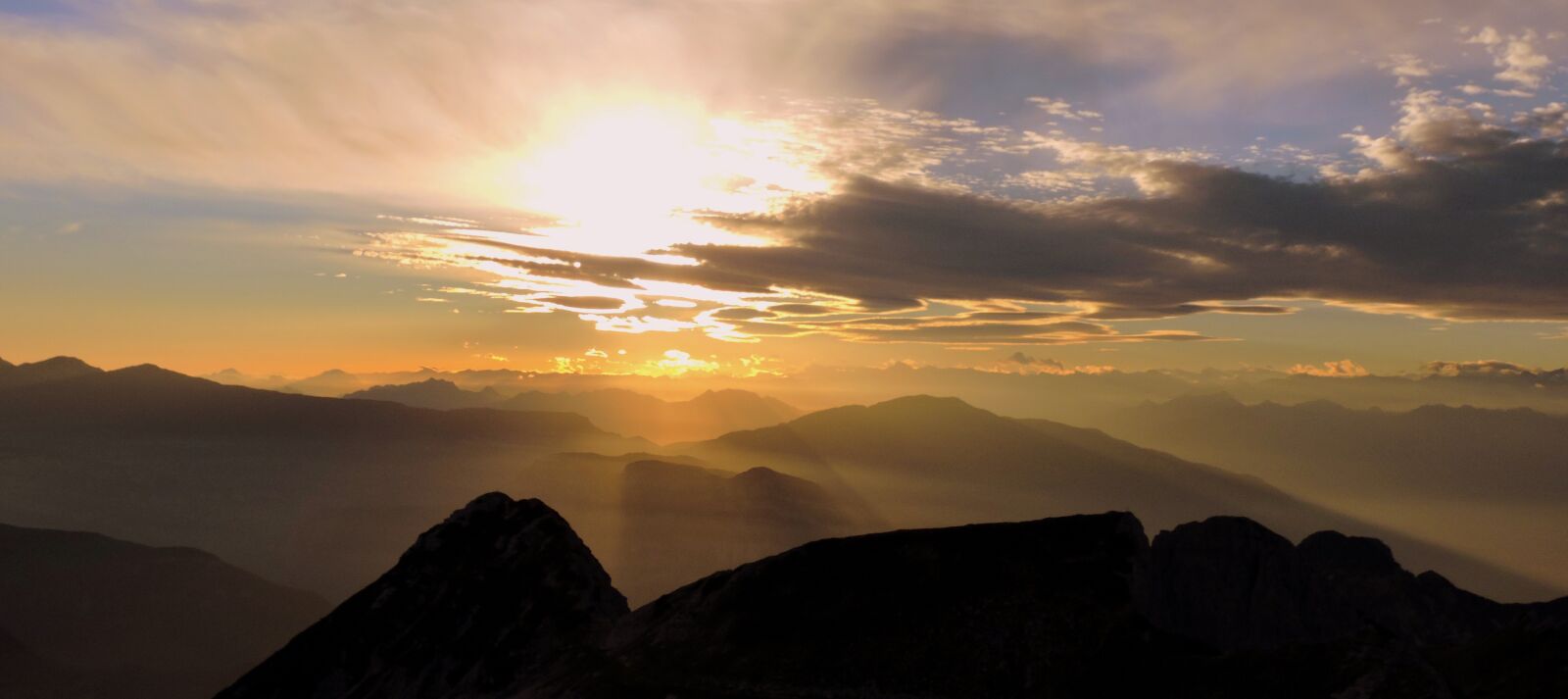 Nikon Coolpix P600 sample photo. Sunset, mountain, carega photography