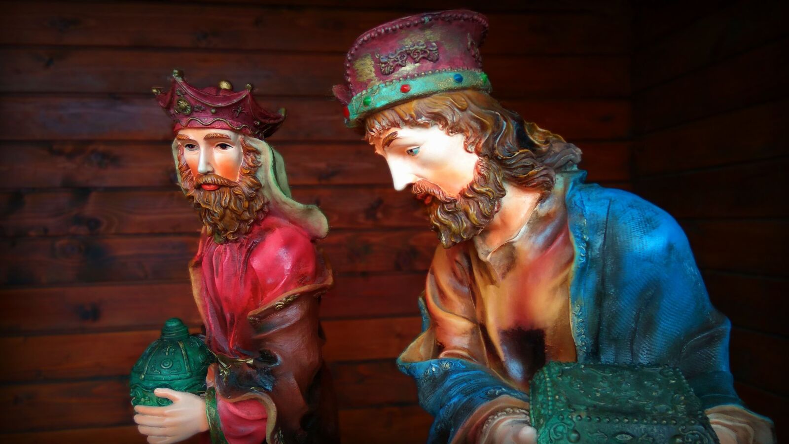Xiaomi Redmi Note3 sample photo. Three kings, sculptures, christmas photography