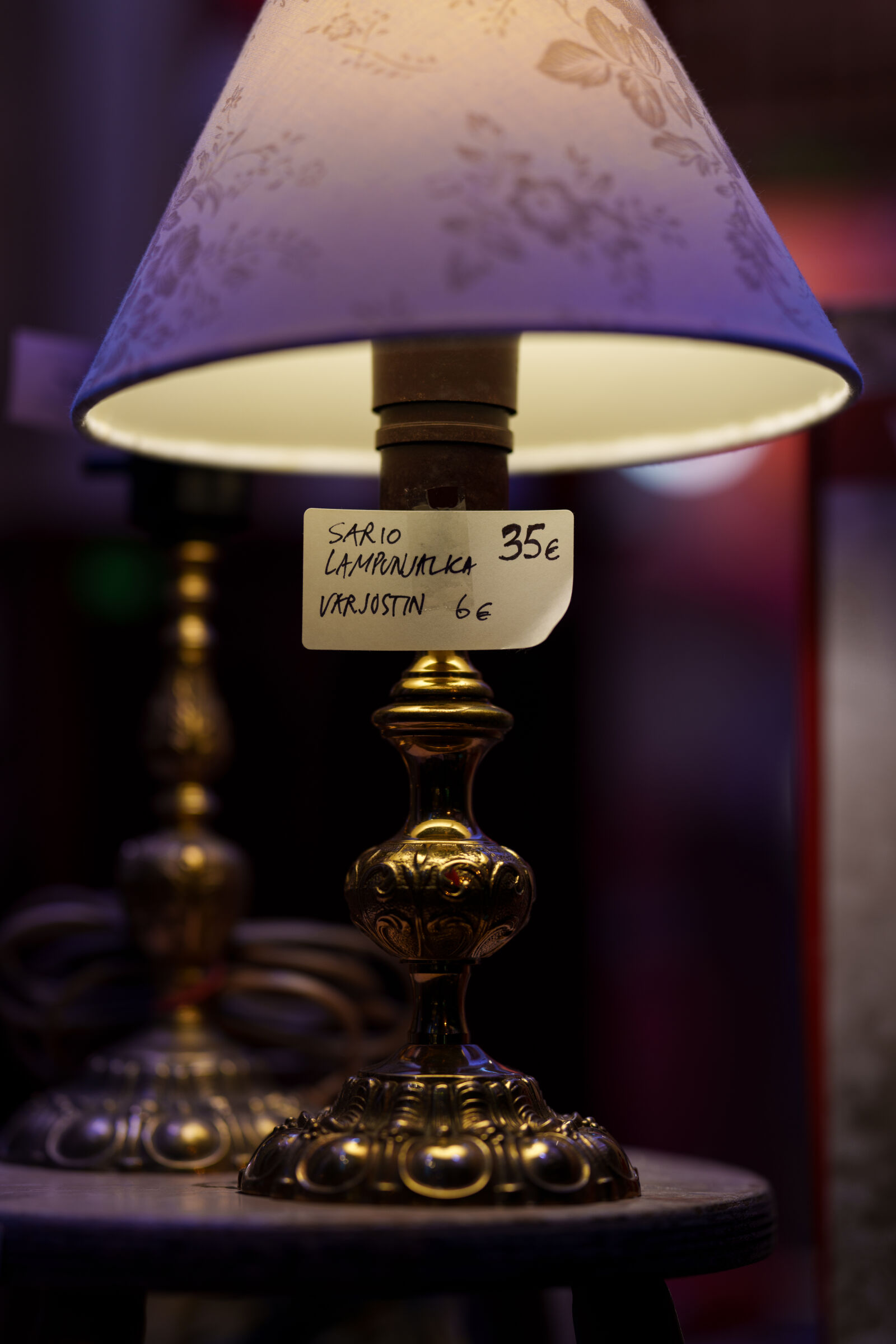 Sony FE 85mm F1.4 GM II sample photo. Old lamp photography
