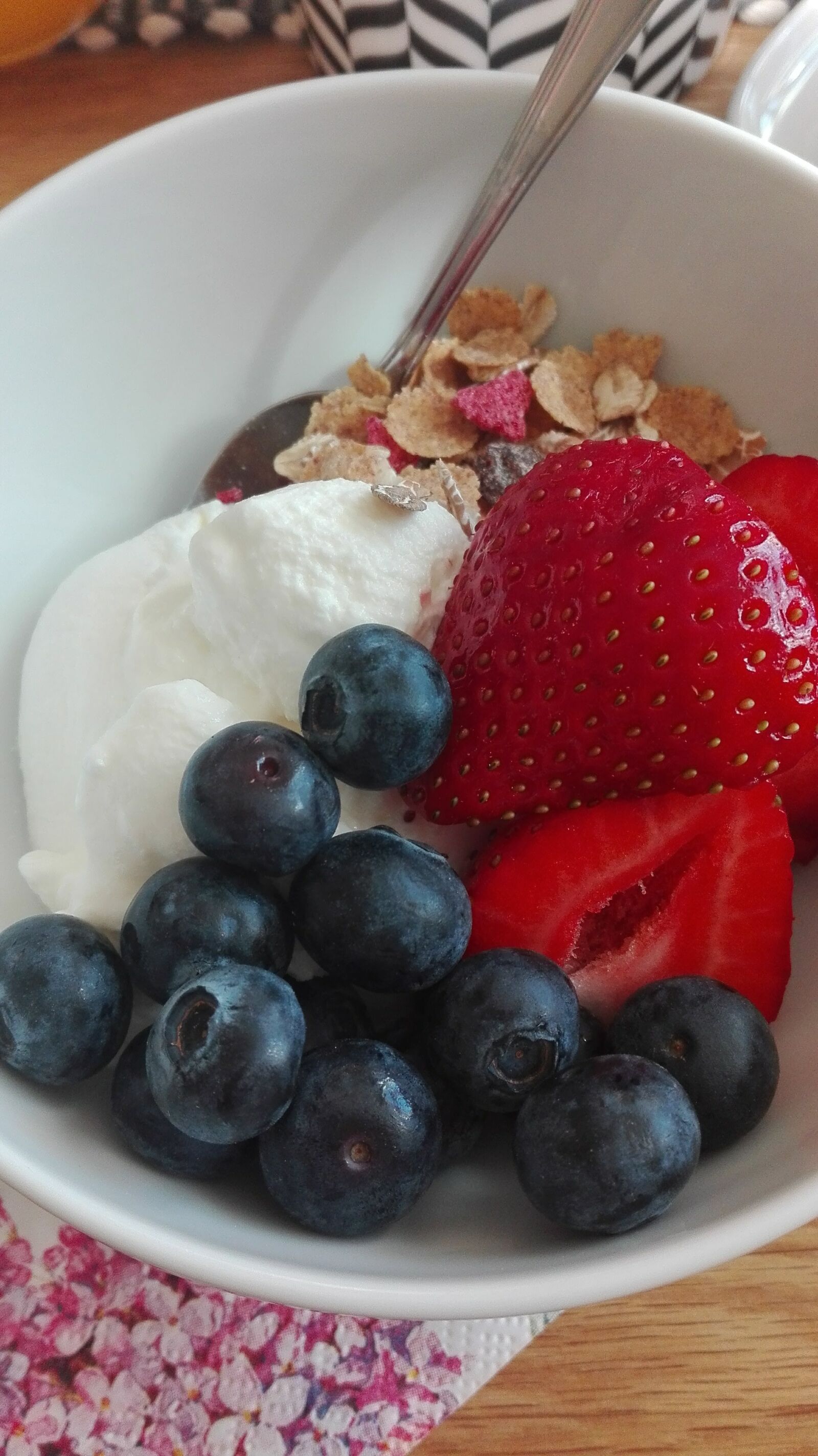 HUAWEI P8 Lite sample photo. Breakfast, fruit, mat photography