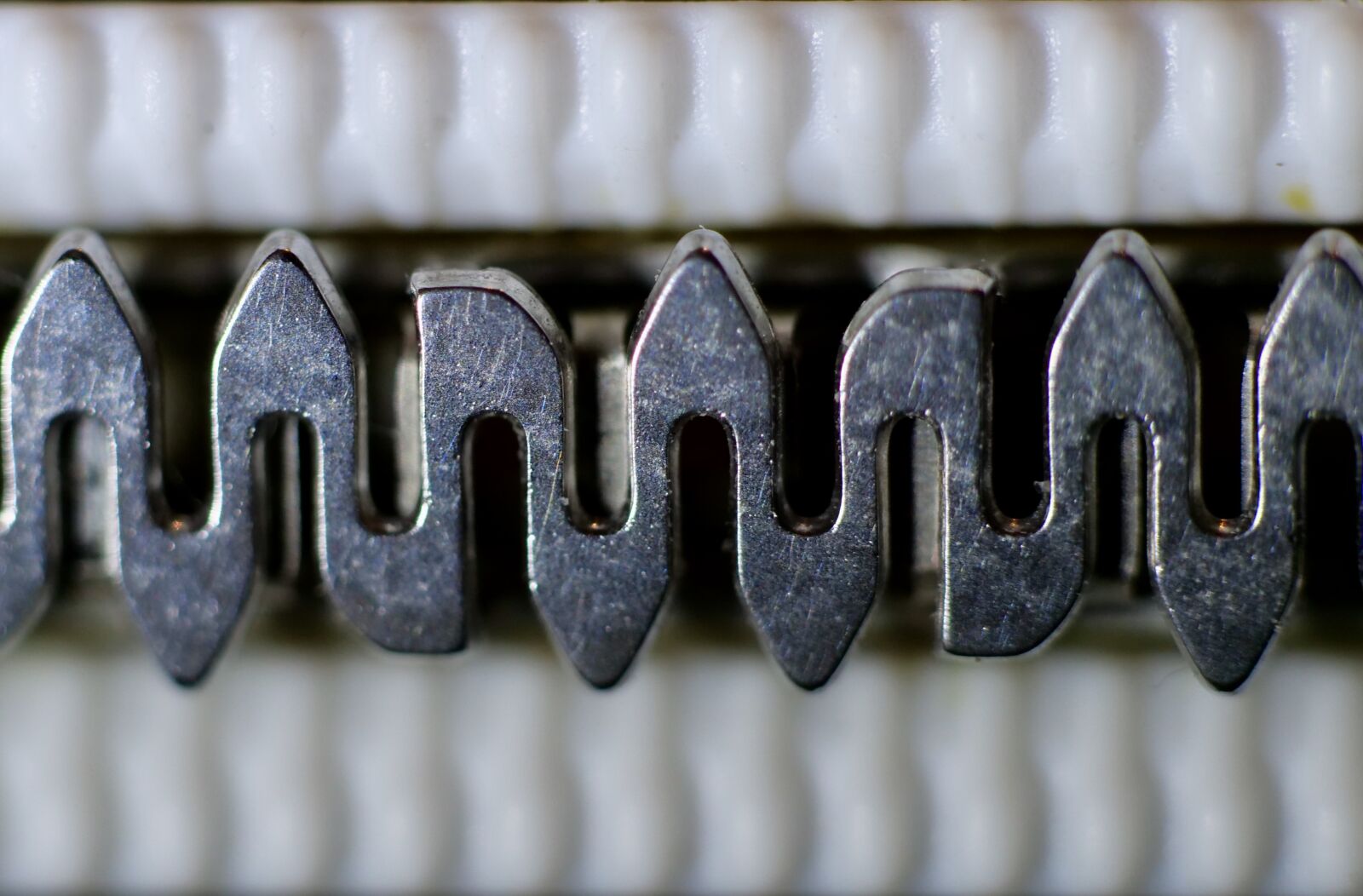 Panasonic Lumix DC-G9 sample photo. Macro, public record, technology photography