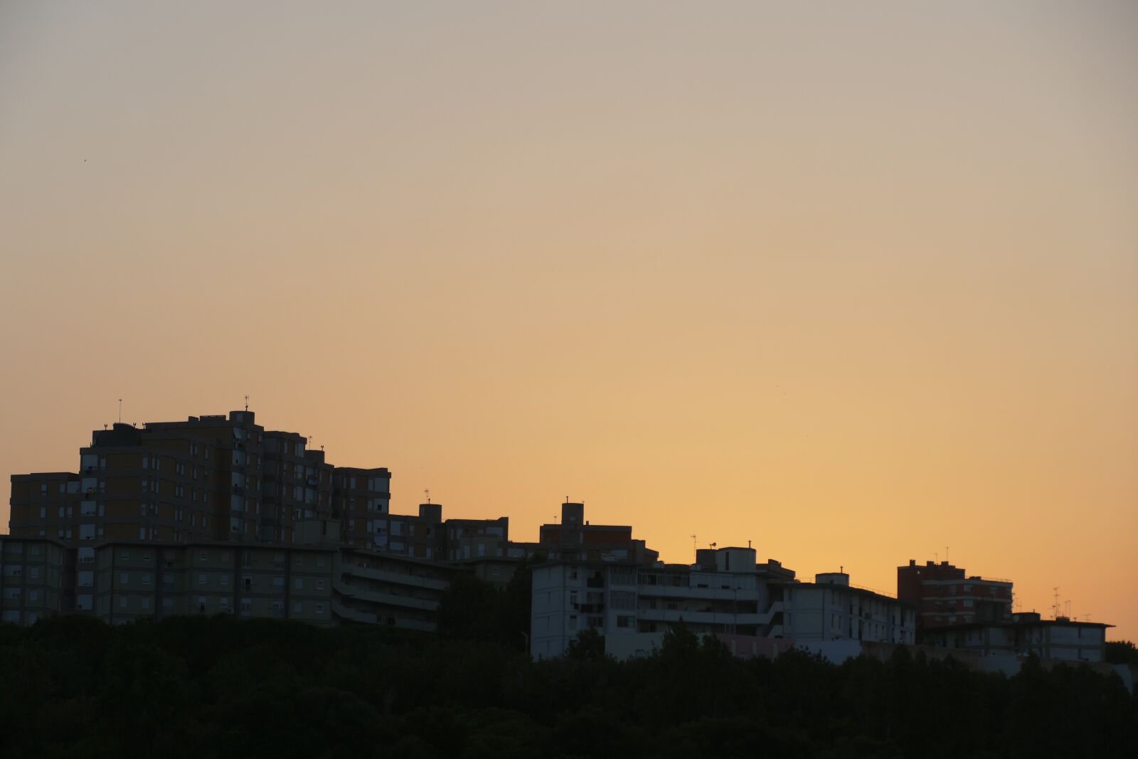 Panasonic Lumix DMC-FZ1000 sample photo. Sundown, lisbonne, portugal photography