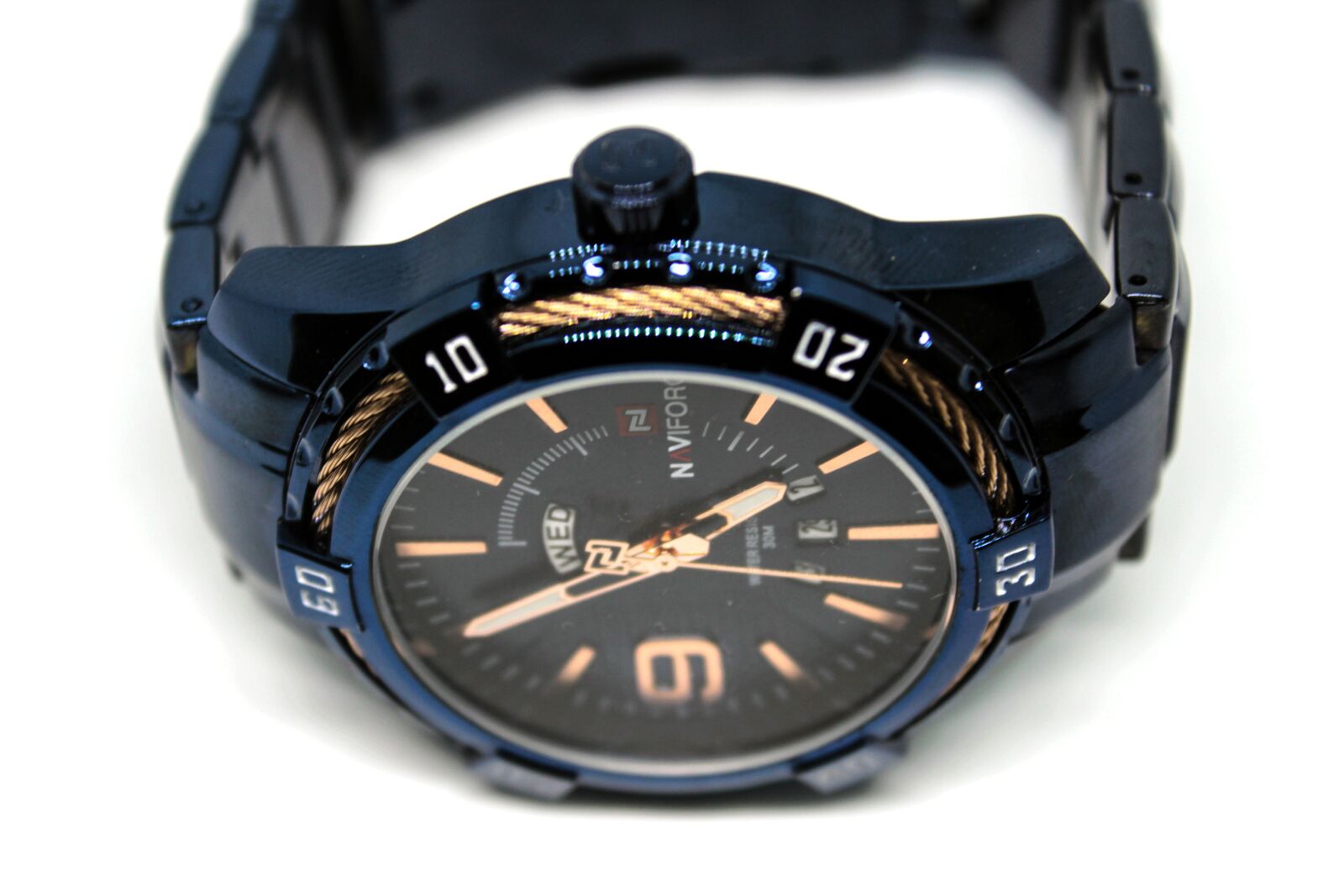 Canon EOS 1200D (EOS Rebel T5 / EOS Kiss X70 / EOS Hi) sample photo. Wristwatch, watch, fashion photography