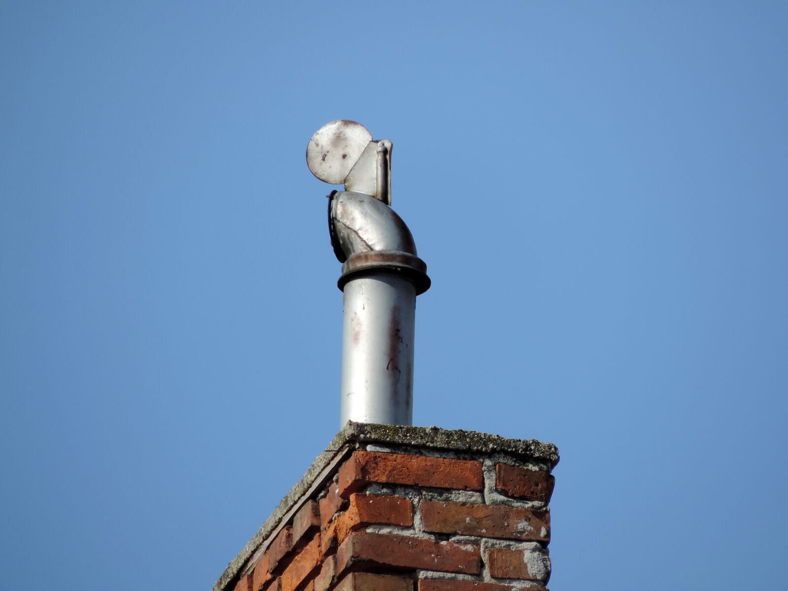 Nikon Coolpix P520 sample photo. Chimney, architecture, outdoors, daylight photography