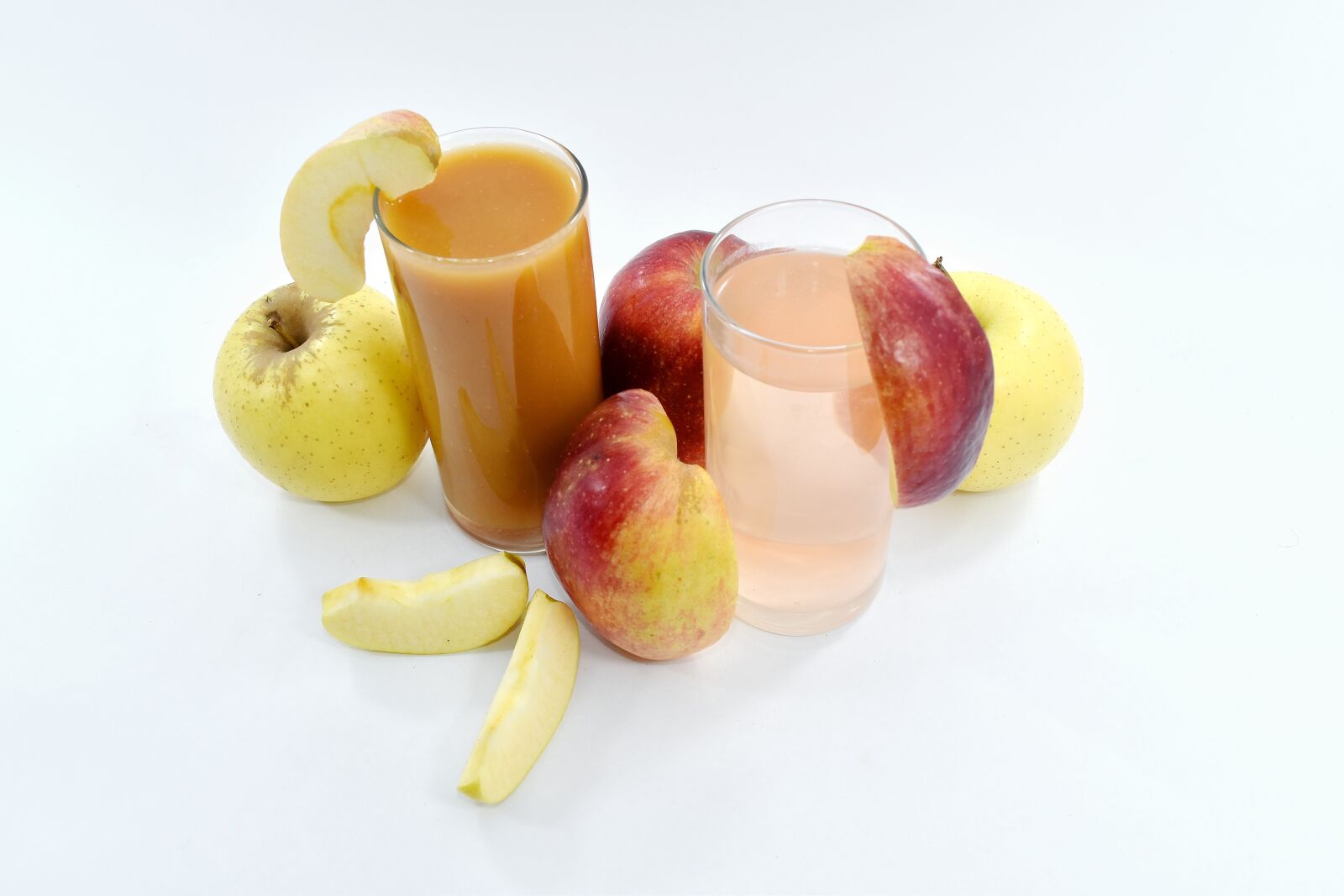 Nikon D5500 sample photo. Apple, beverage, syrup, vitamin photography