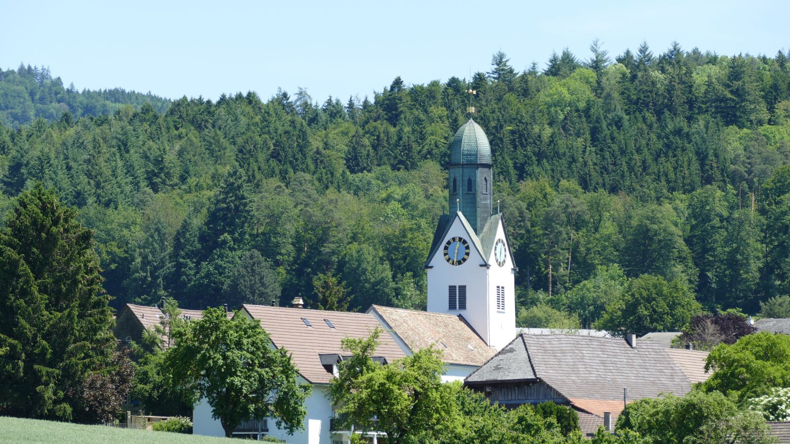 Panasonic Lumix DMC-FZ1000 sample photo. Church, otelfingen, spring photography