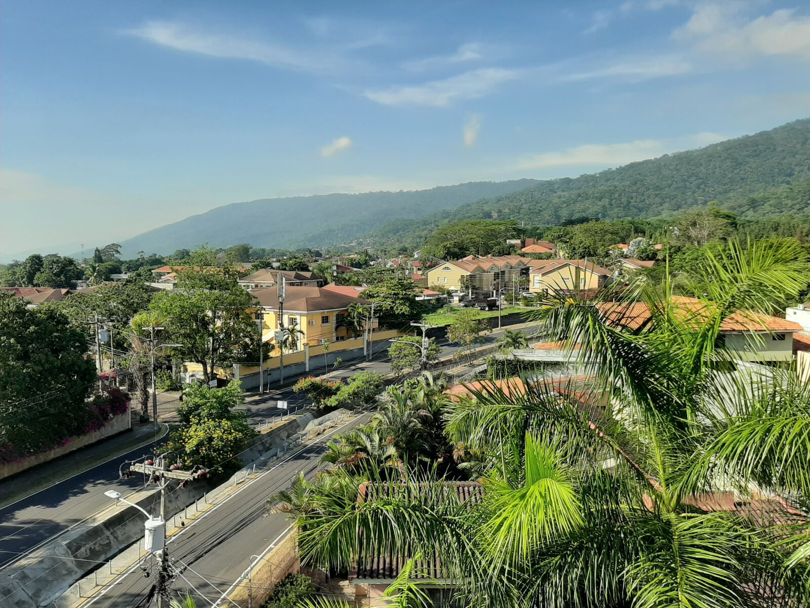 Samsung Galaxy A50 sample photo. Urban, sky, clouds photography