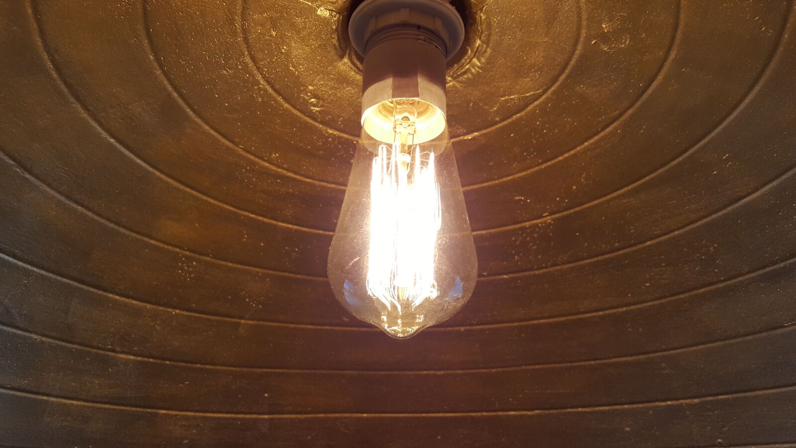 Samsung Galaxy S6 sample photo. Light bulb, eddison, light photography