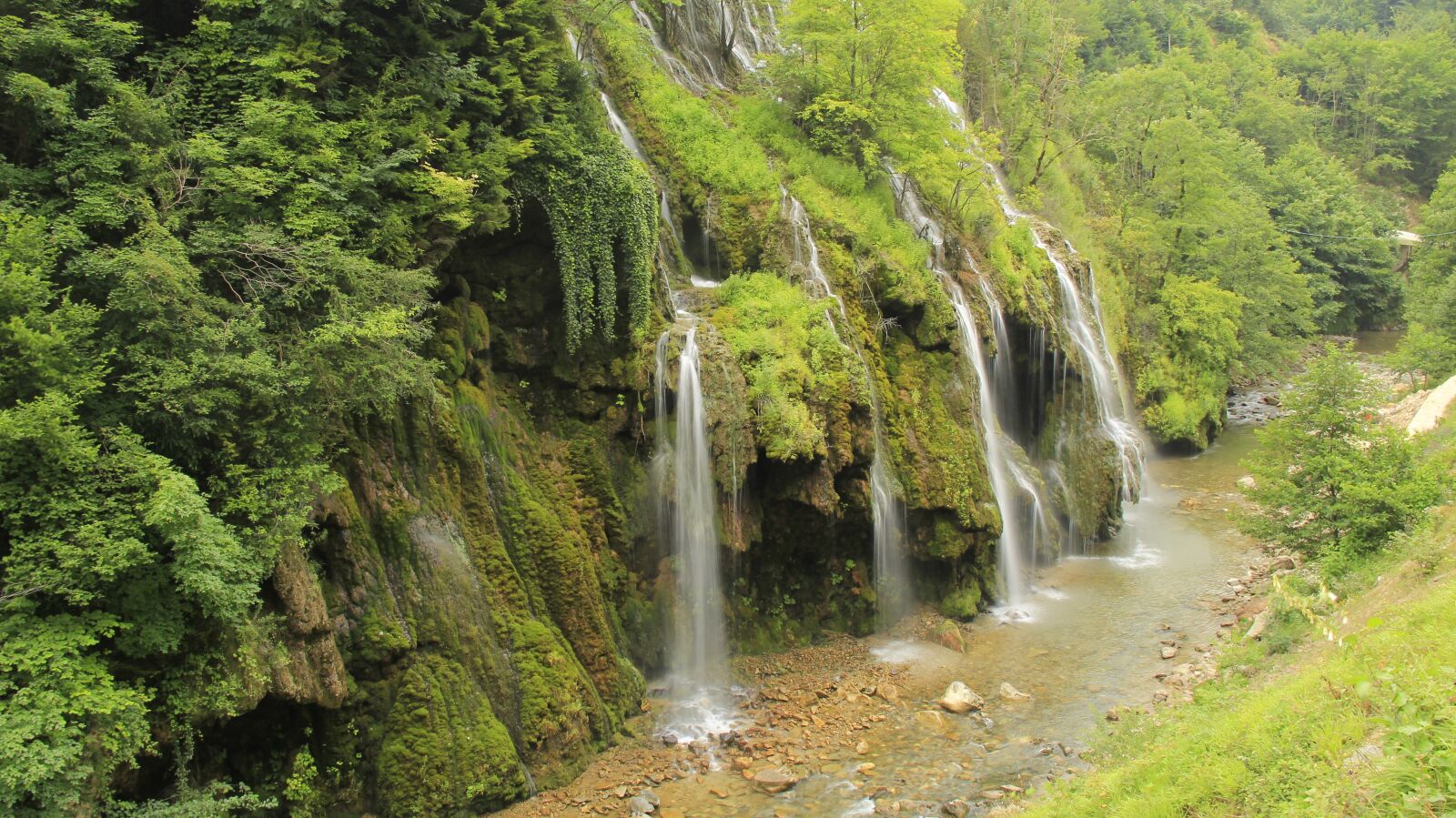 Canon EF-S 18-200mm F3.5-5.6 IS sample photo. Waterfall, nature, forest photography