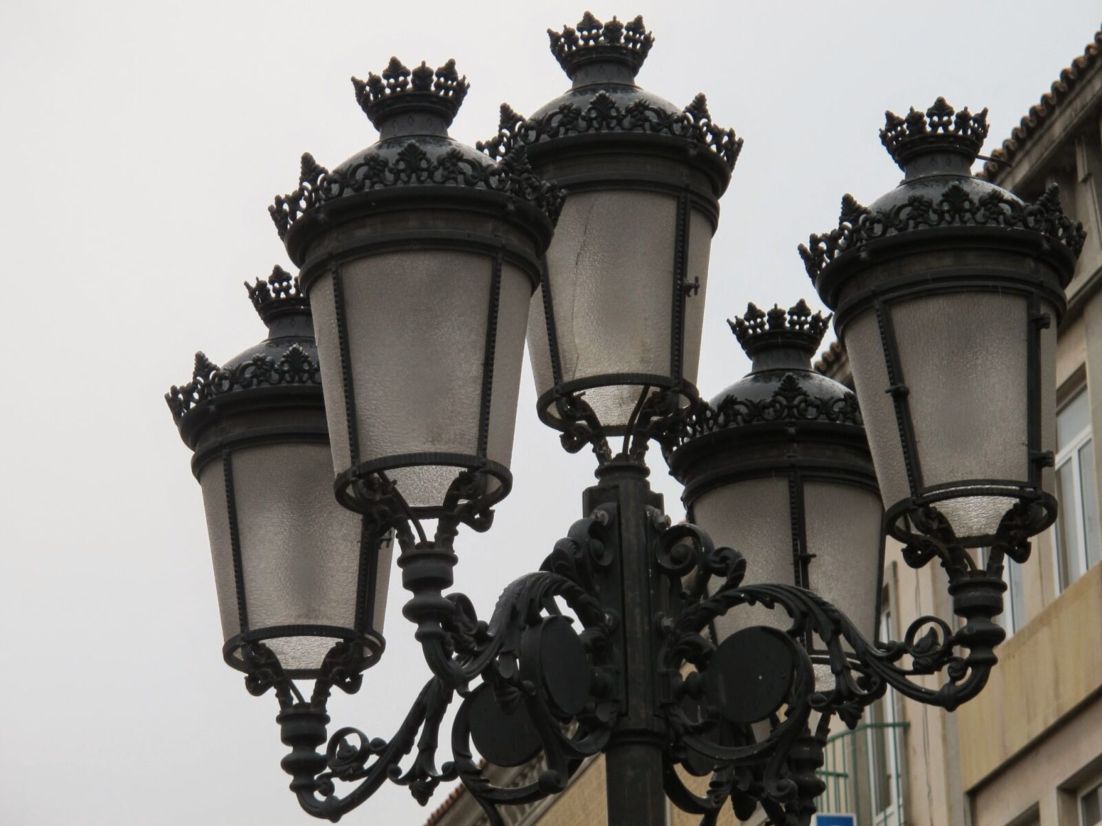Canon PowerShot G12 sample photo. City, lighting, chandelier photography