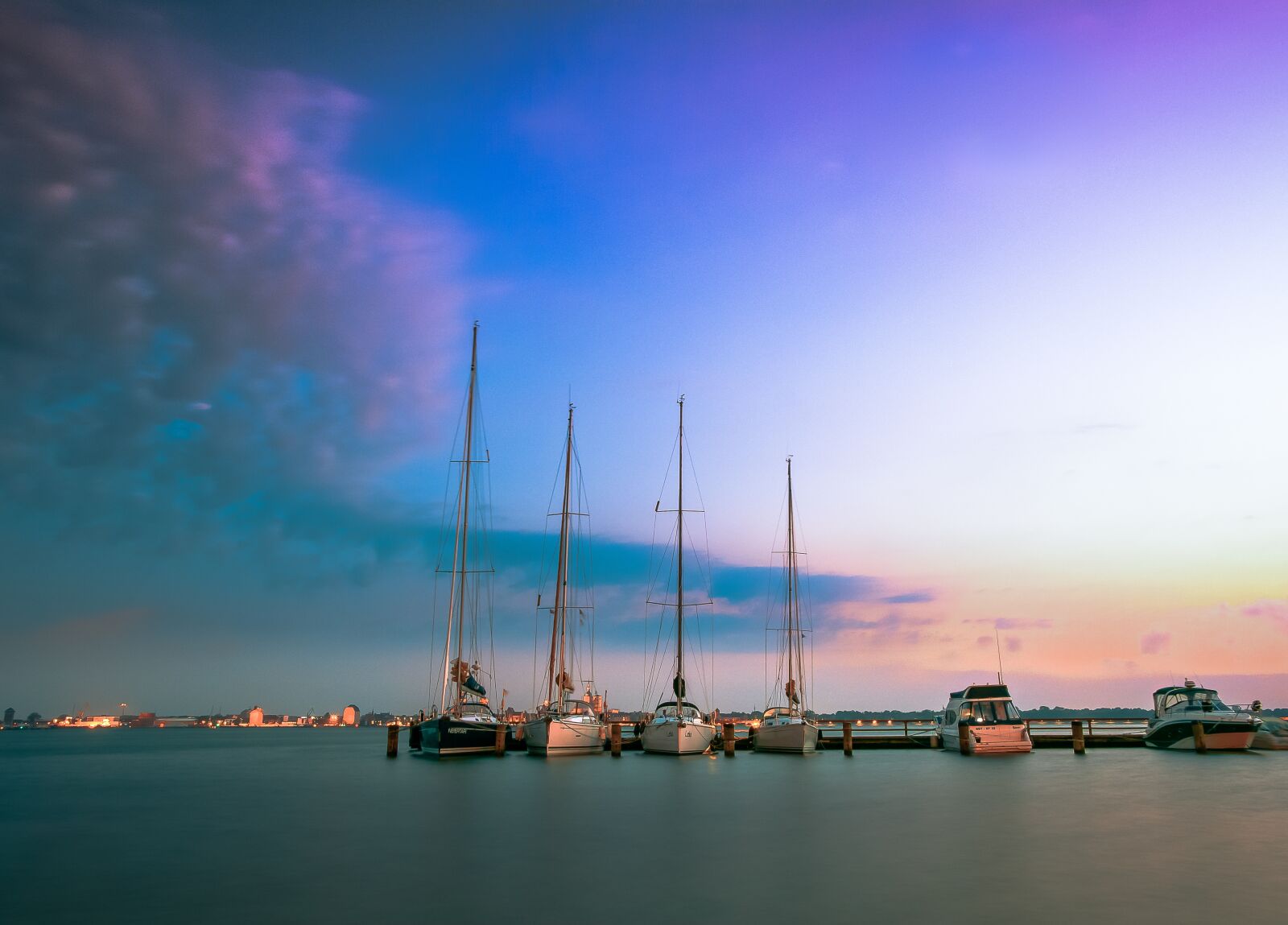 Nikon D5200 sample photo. Waters, sky, sunset photography
