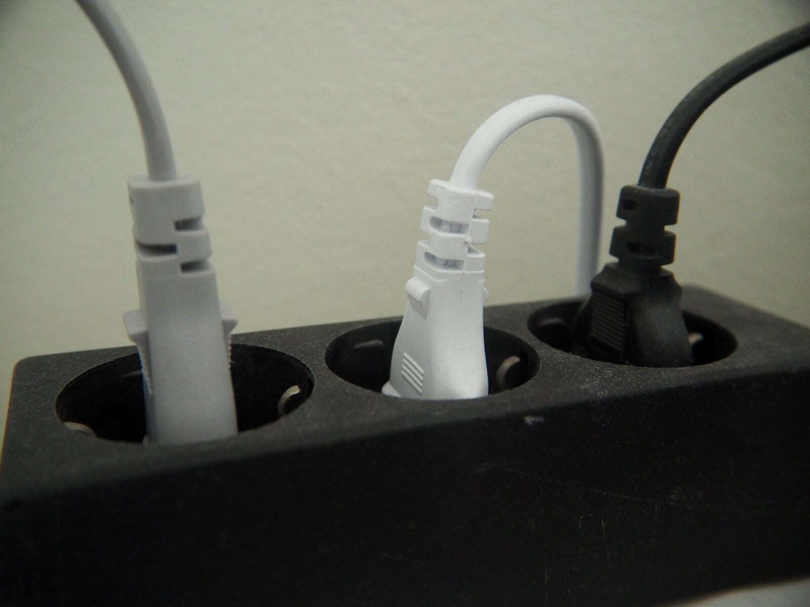 Olympus OM-D E-M10 sample photo. Sockets, current, electricity photography