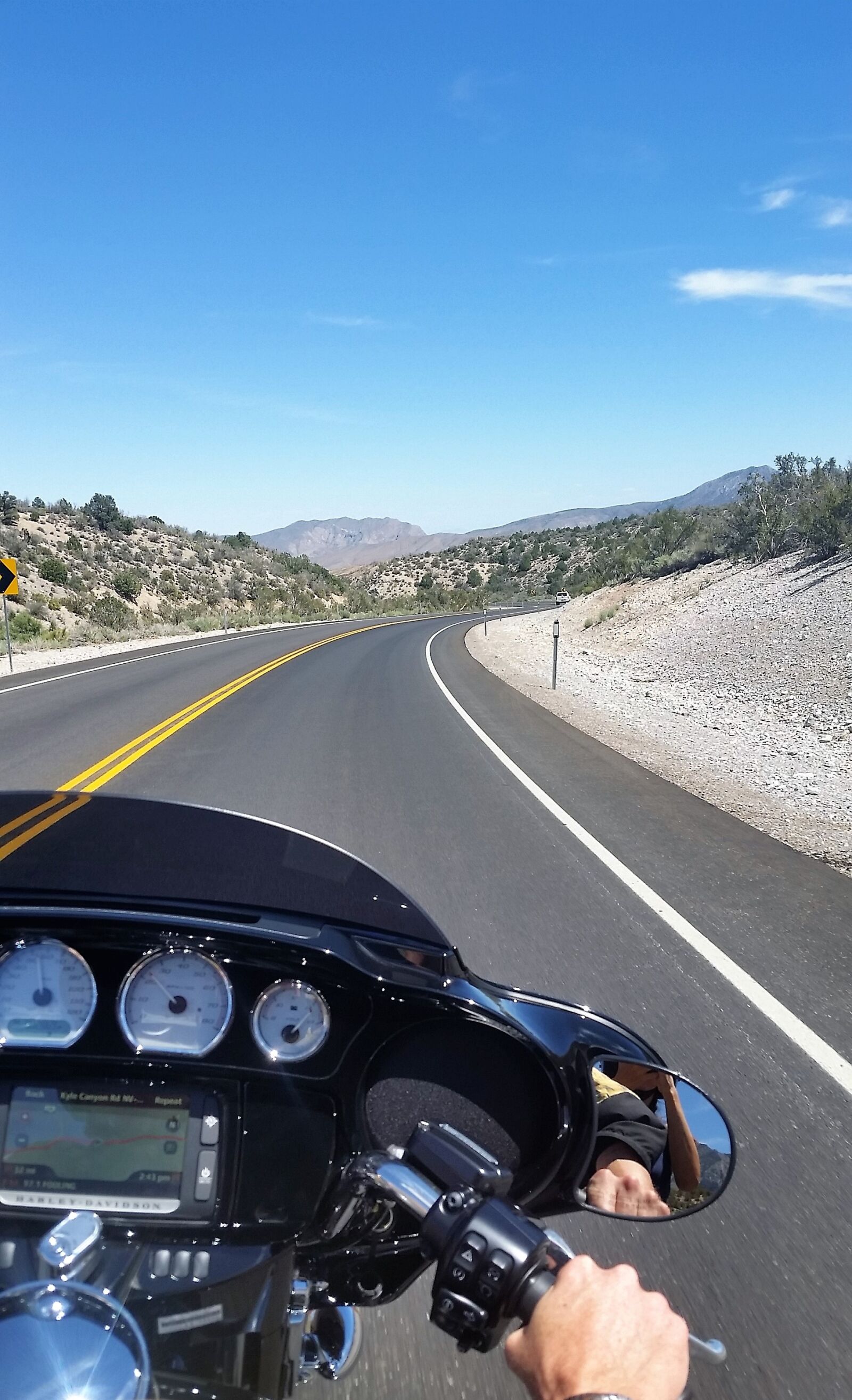 Samsung Galaxy S5 sample photo. Motorcycle, road, yellow line photography