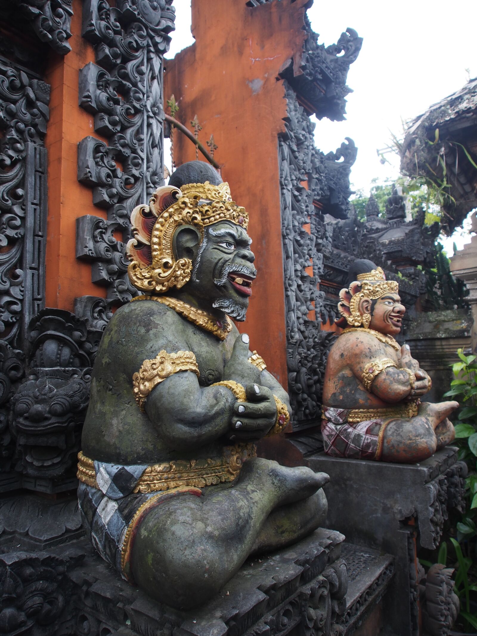 Olympus OM-D E-M5 sample photo. Travel, bali, temple photography