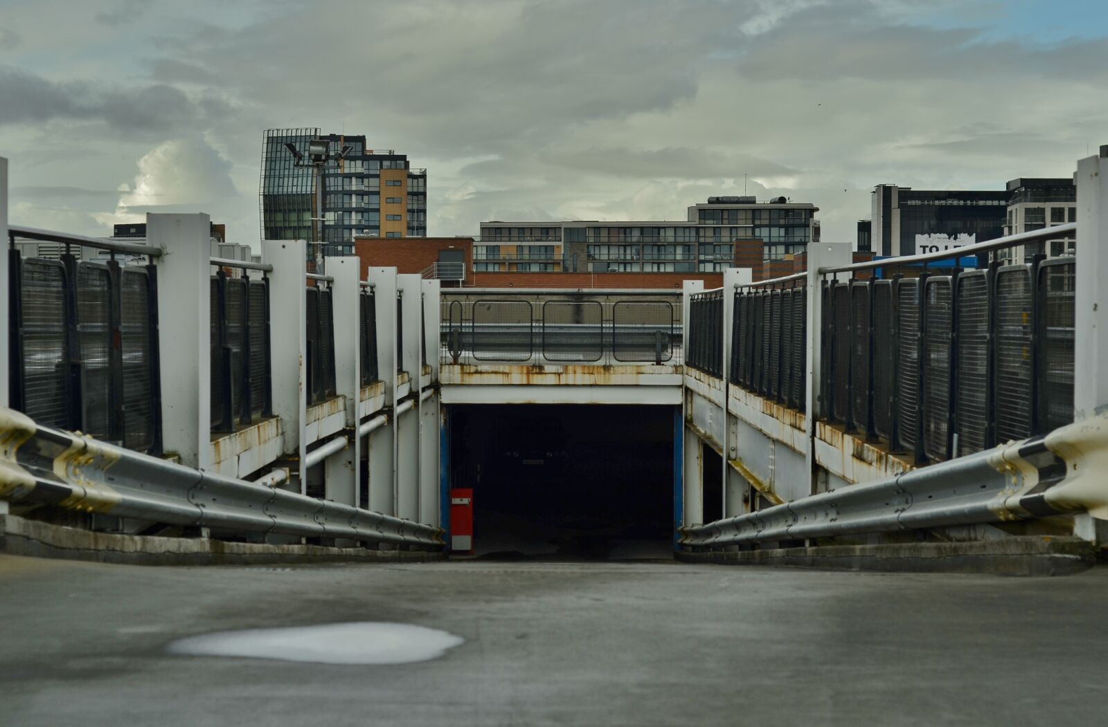 Nikon D7000 sample photo. Garage, car-park, parking photography